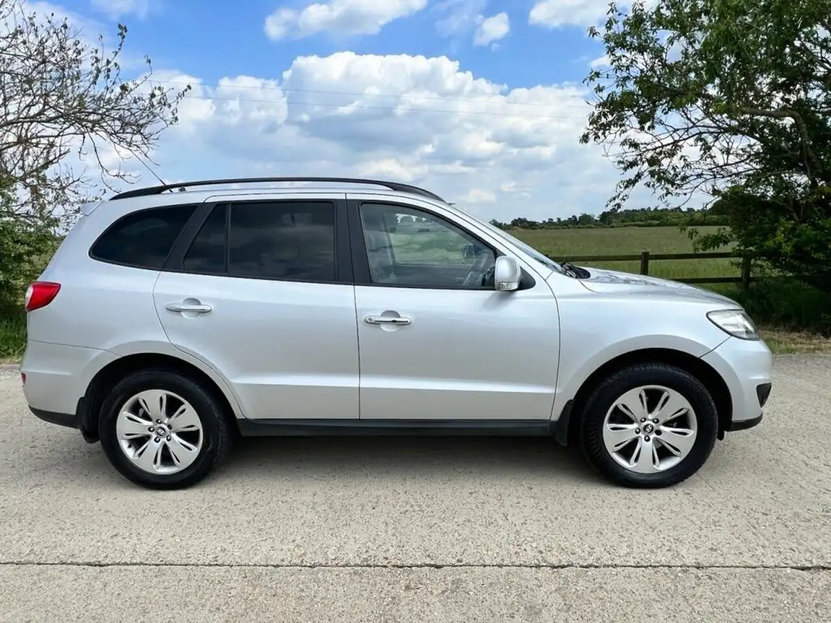 2012-hyundai-santa-fe-22td-premium-7st-big-17