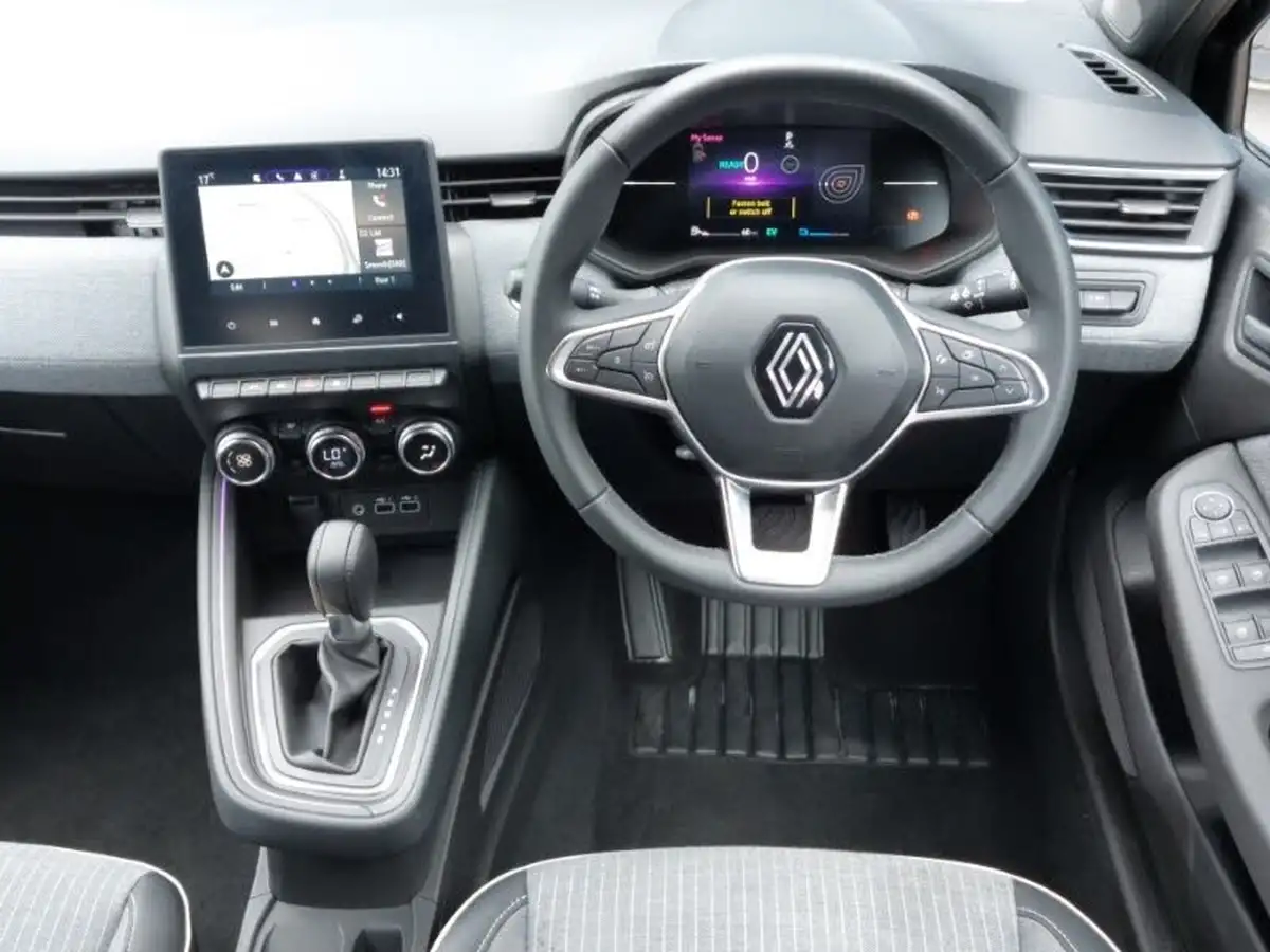 2024-renault-clio-16-techno-big-6
