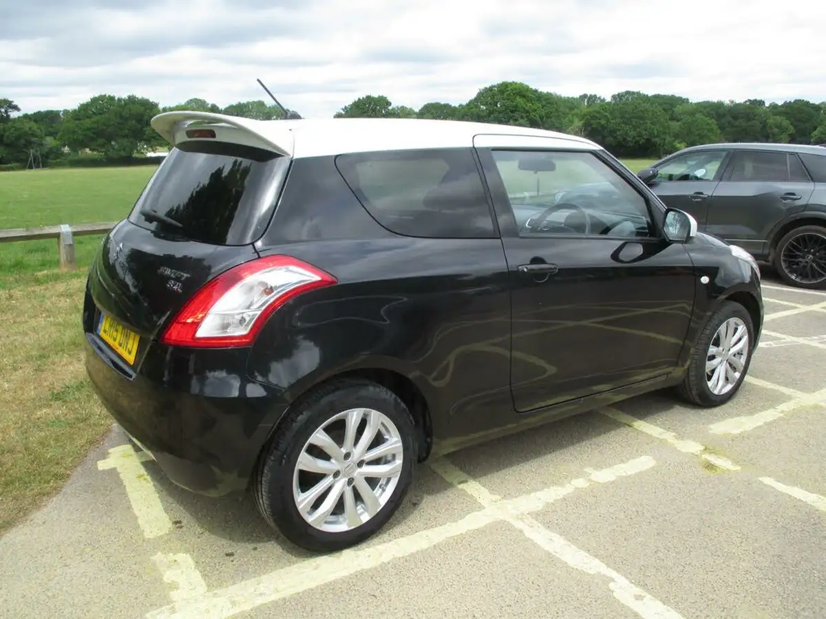 2015-suzuki-swift-12-sz-l-3d-big-4
