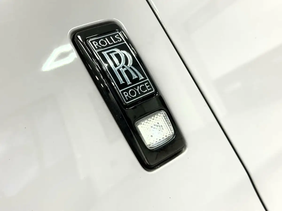 2023-rolls-royce-cullinan-675-black-badge-big-63