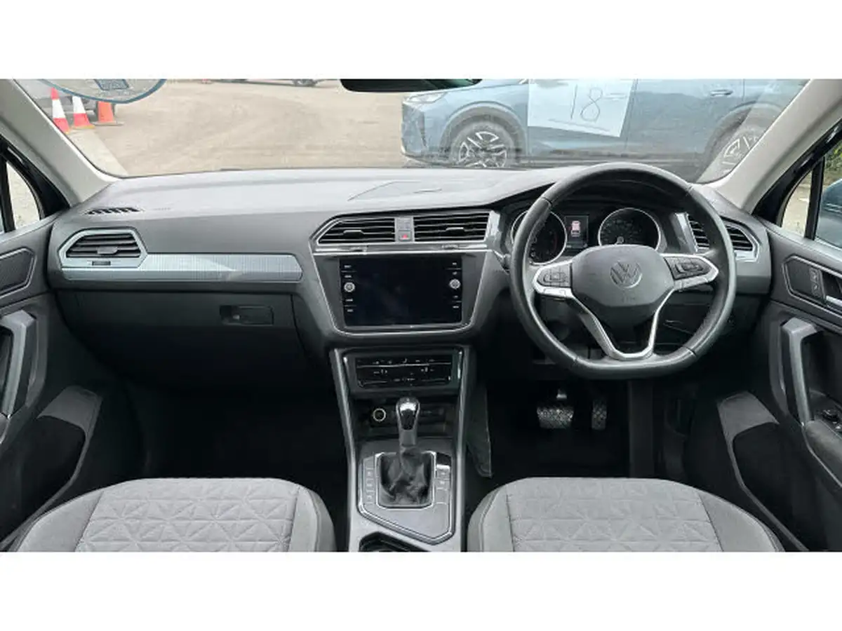2021-volkswagen-tiguan-15-tsi-life-150ps-dsg-big-9