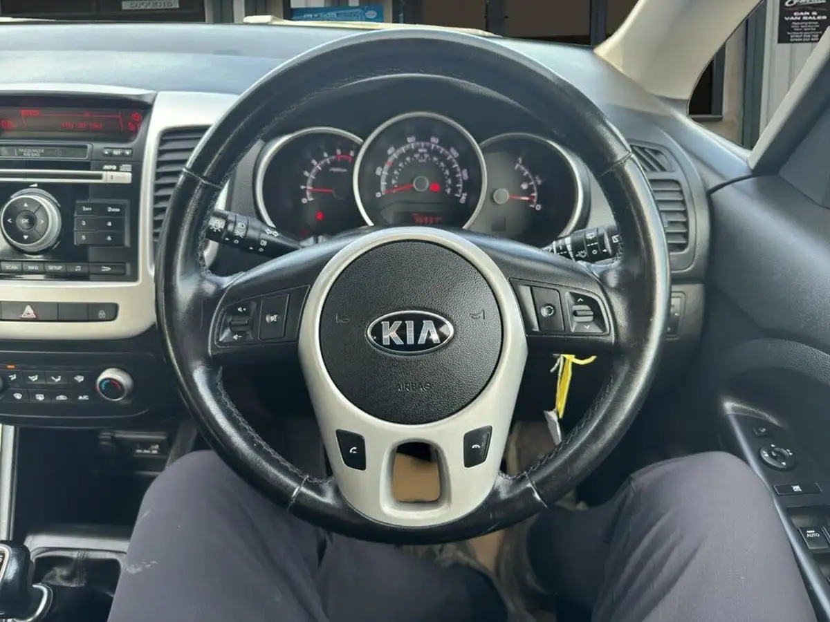 2016-kia-venga-14crdi-2-big-9