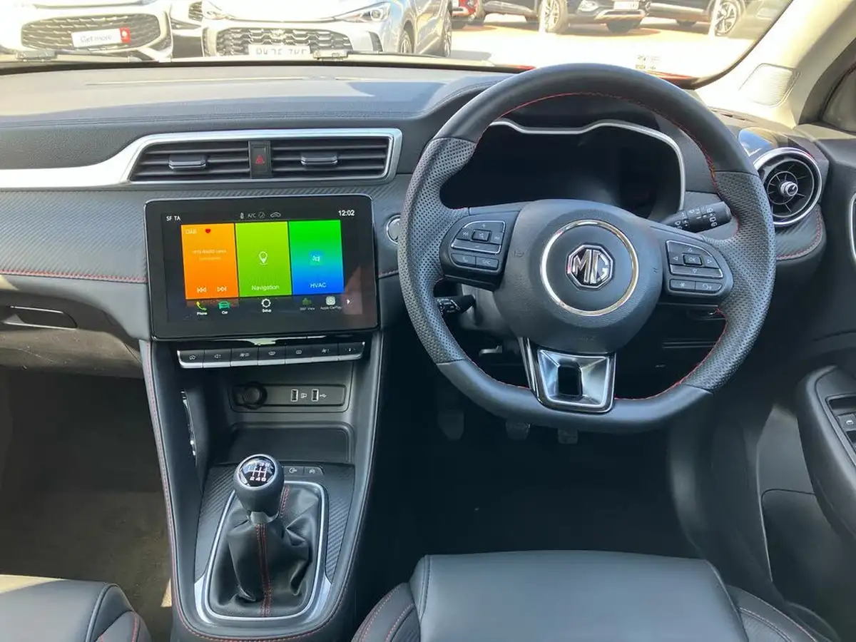 2024-mg-zs-suv-10t-gdi-exclusive-big-16