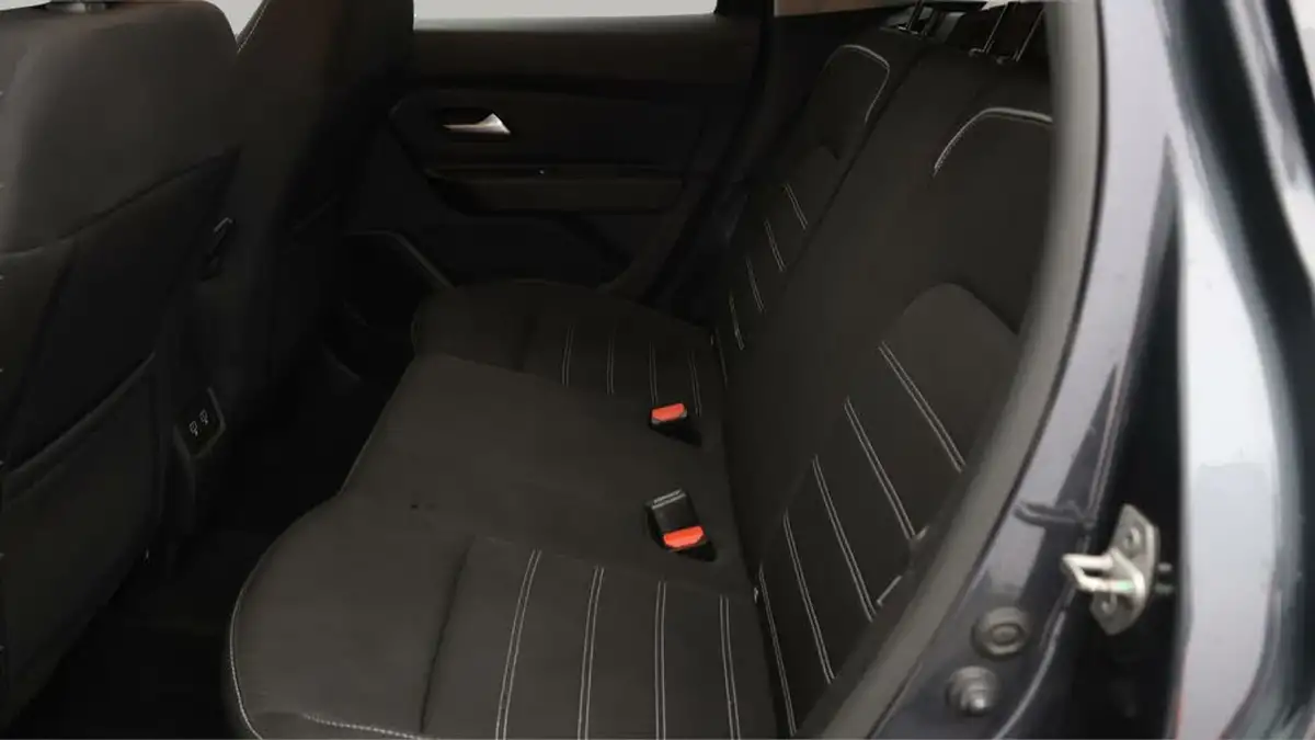 2022-dacia-duster-13-tce-prestige-150bhp-edc-big-15