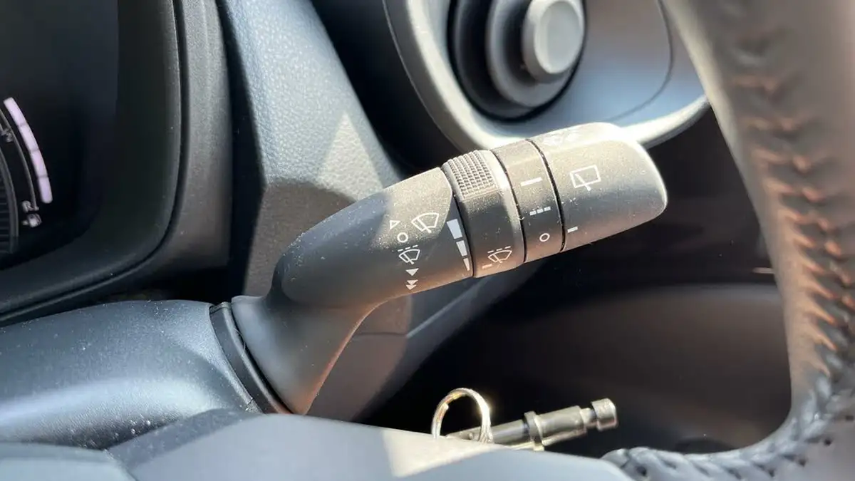 2023-toyota-aygo-x-10-vvt-i-pure-big-46