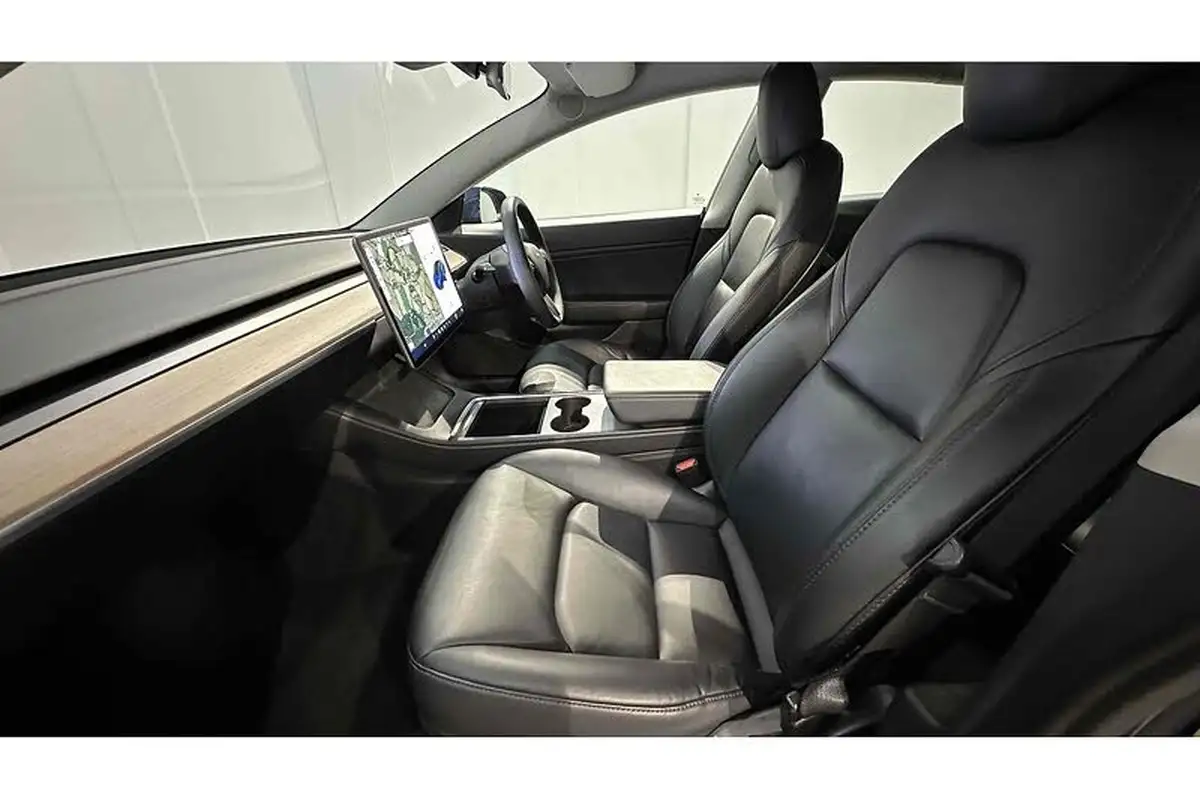 2020-tesla-model-3-e-performance-big-20