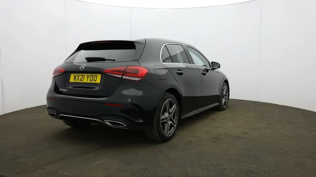 2021-mercedes-benz-a-class-13-a250e-amg-line-hatchback-5d-big-51