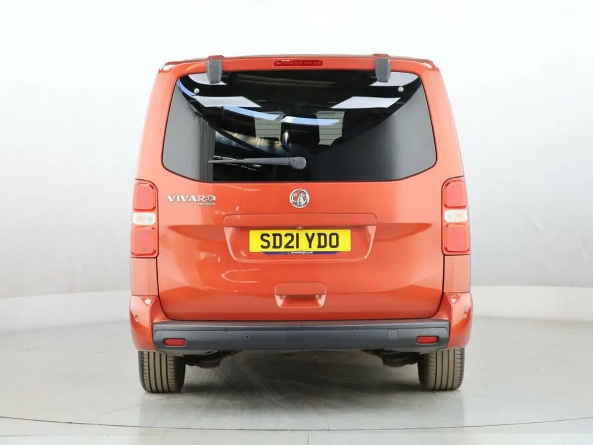 2021-vauxhall-vivaro-life-20td-elite-l-180ps-auto-big-8