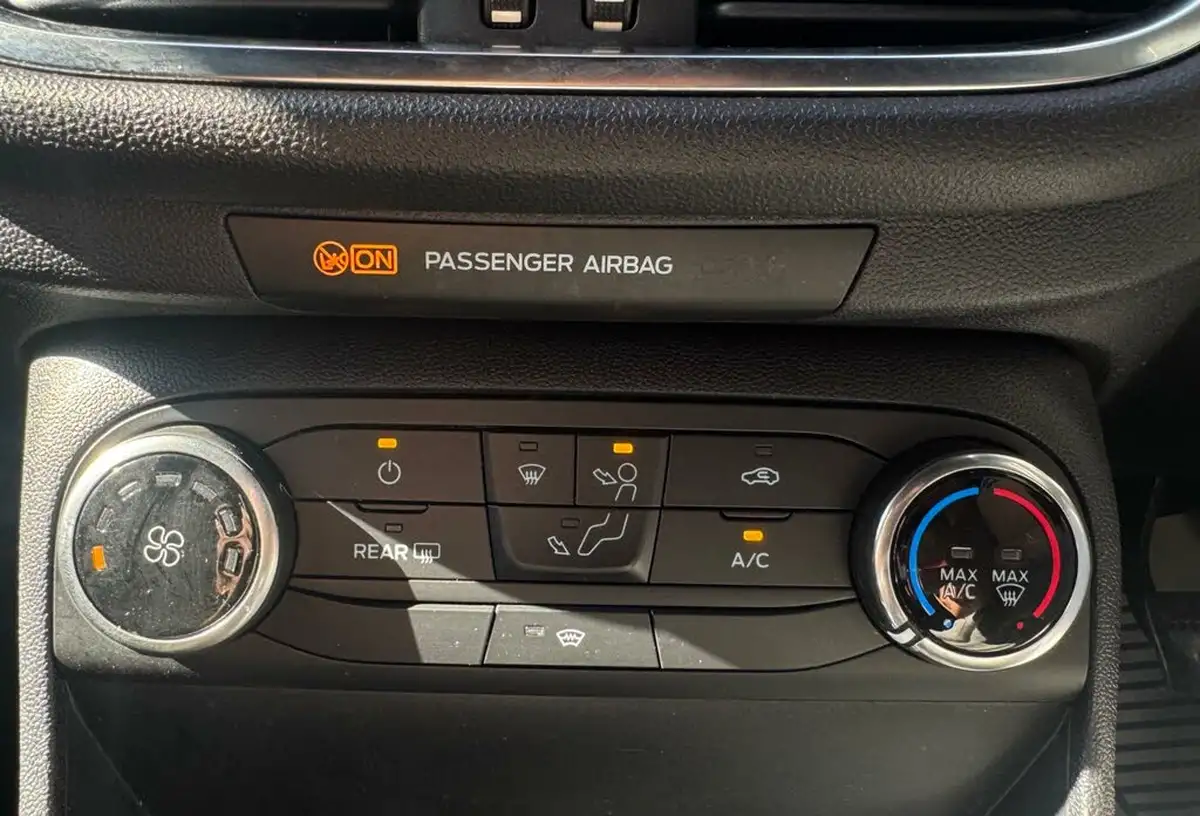 2020-ford-fiesta-10t-st-line-edition-95ps-5d-big-33