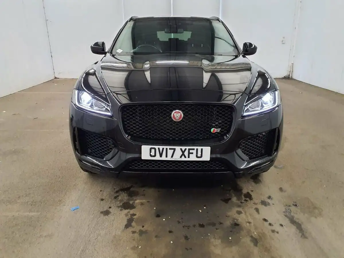 2017-jaguar-f-pace-30td-s-ss-big-10