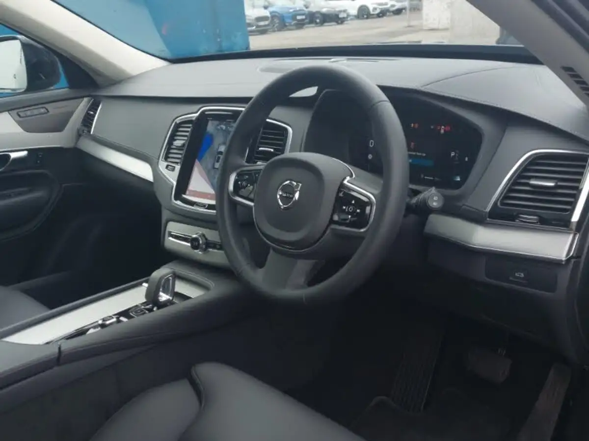 2024-volvo-xc90-20-b5-r-design-big-12