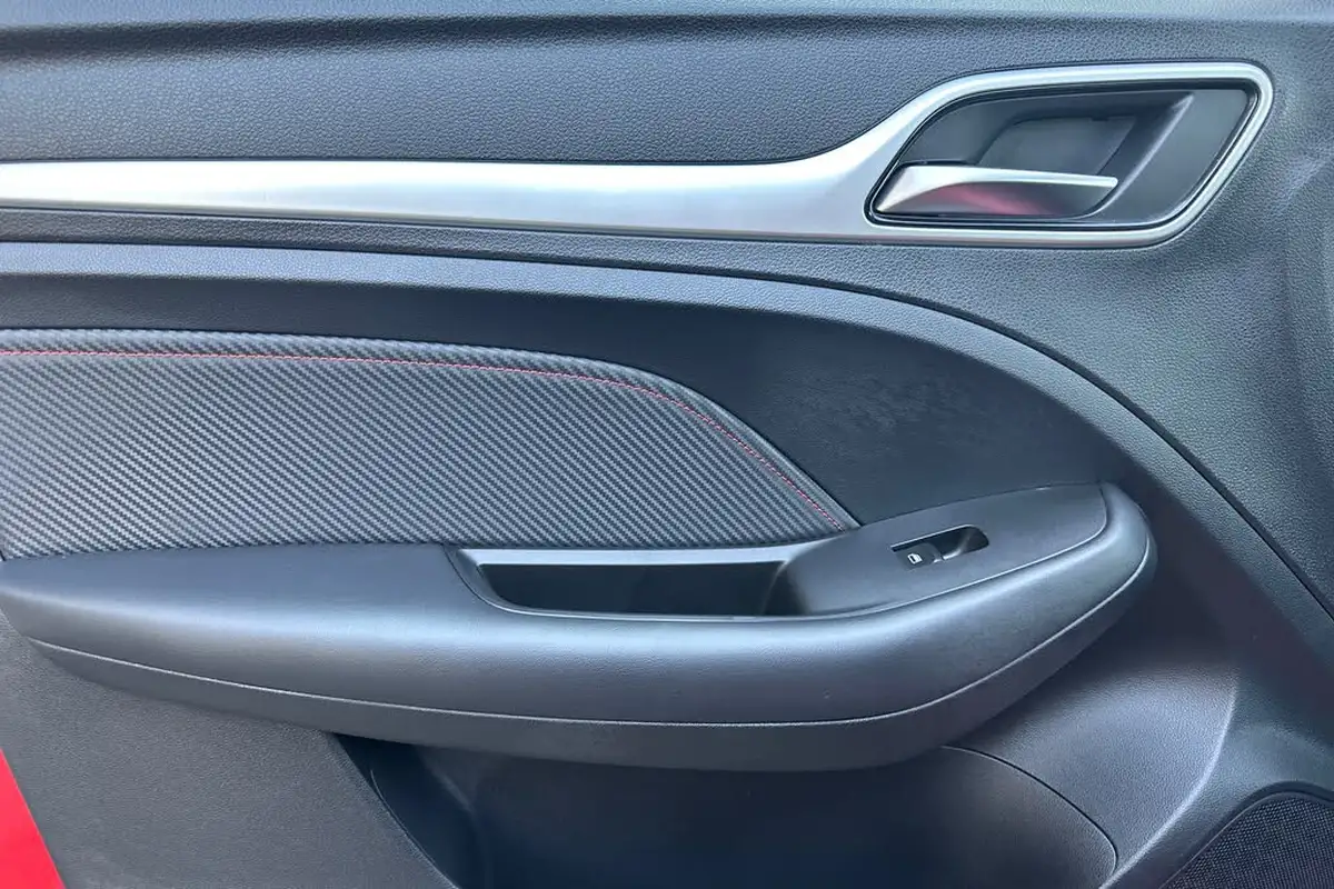 2023-mg-zs-suv-e-trophy-connect-ev-156ps-long-range-big-4