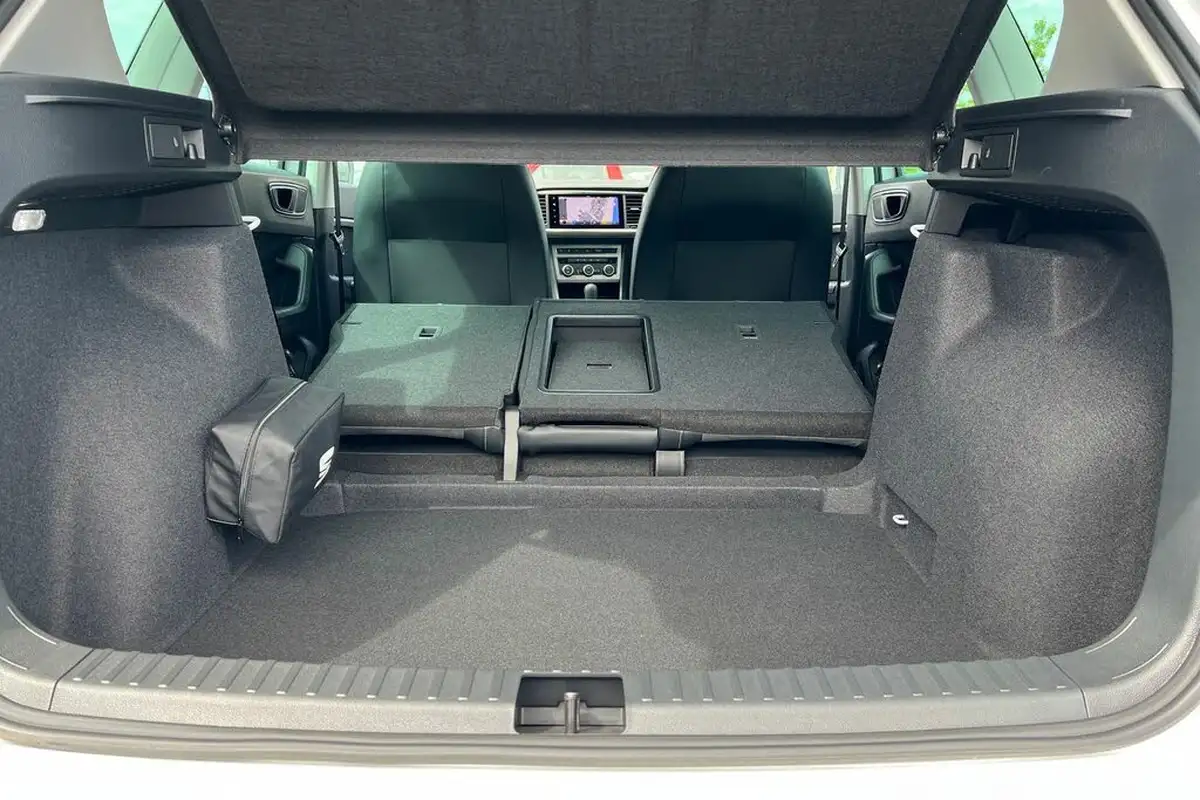 2025-seat-ateca-15-ecotsi-xperience-dsg-big-24