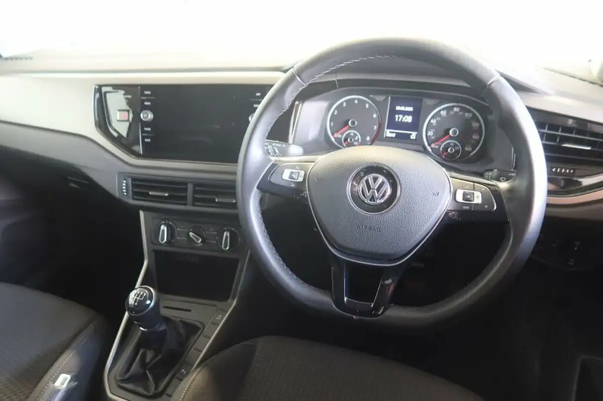 2020-volkswagen-polo-10-tsi-match-big-4