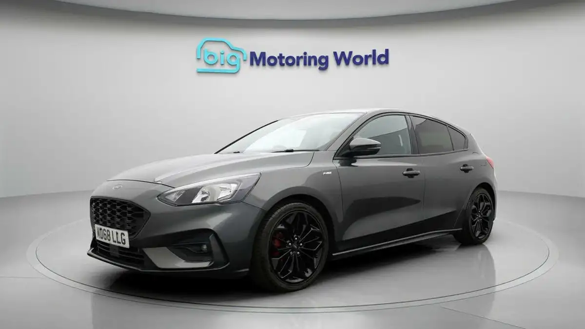 2019-ford-focus-10t-st-line-x-ss-hatchback-big-2