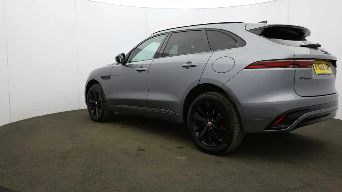 2022-jaguar-f-pace-20-p250-r-dynamic-black-big-54
