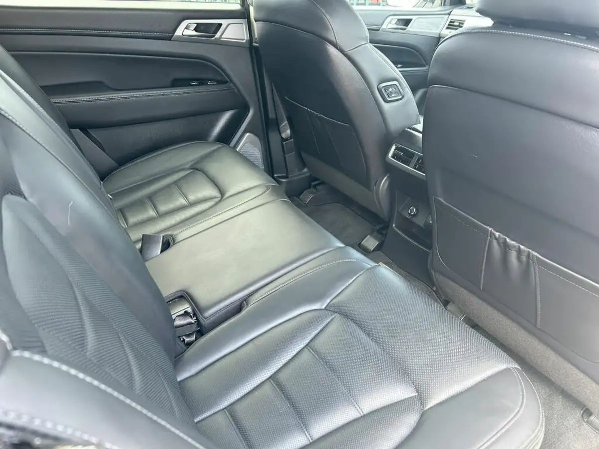 2023-kgm-ssangyong-rexton-22td-ultimate-big-17