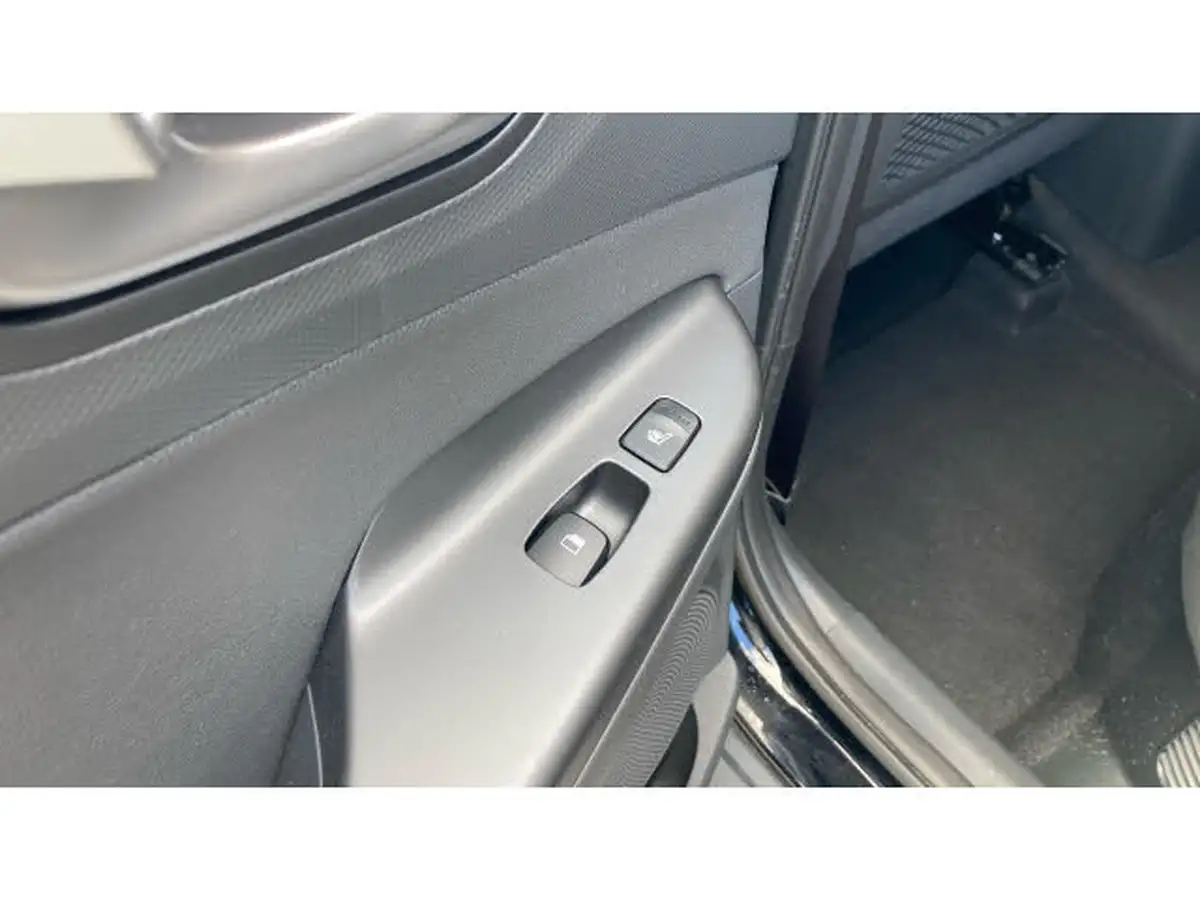 2023-hyundai-kona-16-gdi-ultimate-big-26