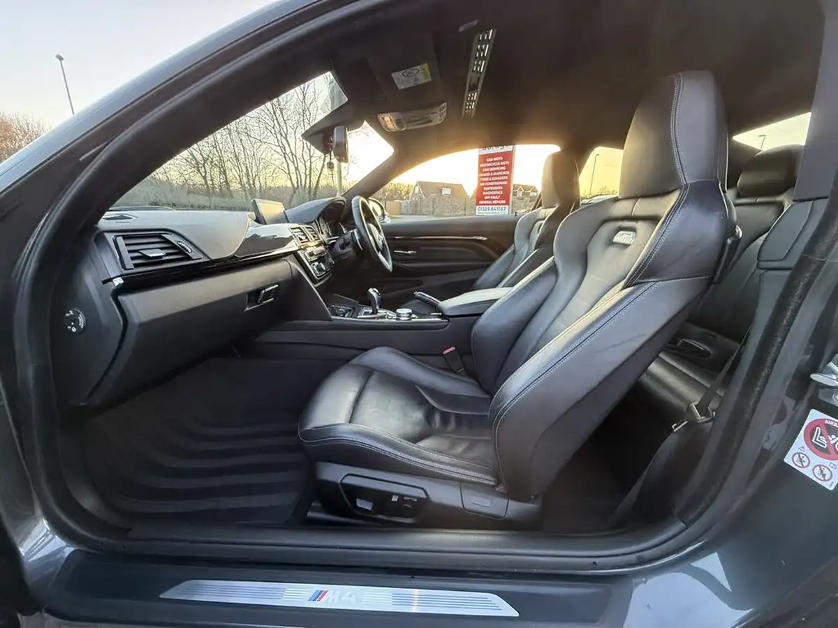 2015-bmw-4-series-30-m4-425bhp-ss-coupe-m-dct-big-16