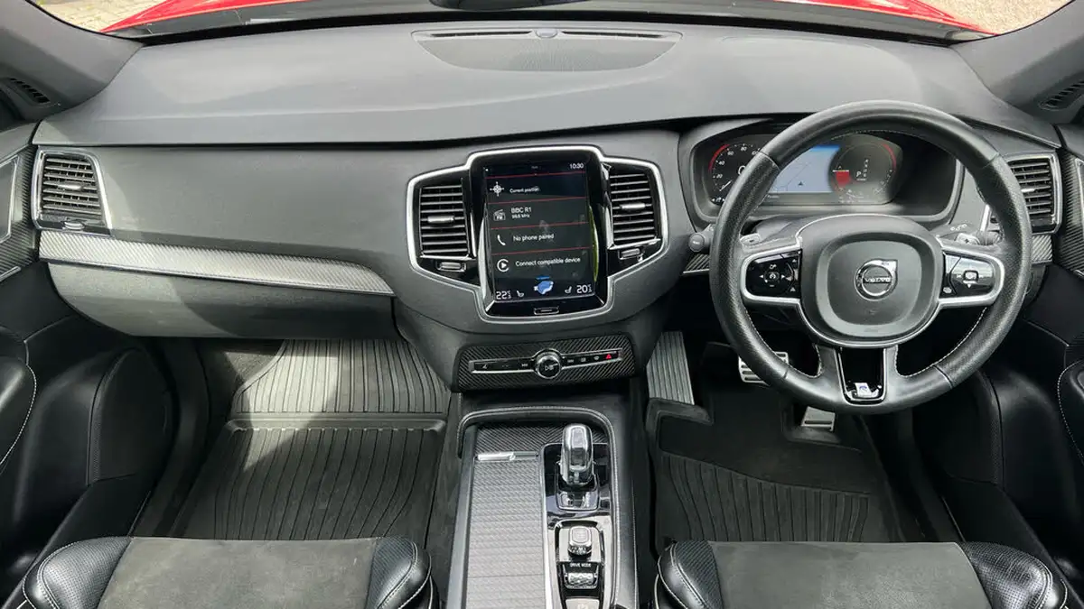 2017-volvo-xc90-20-t8-r-design-pro-twin-engine-big-8