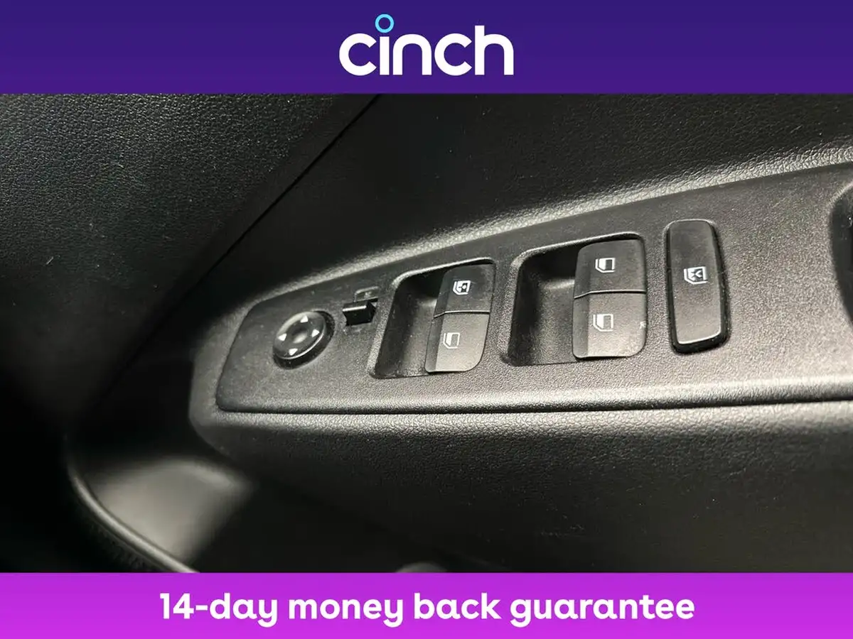 2021-hyundai-i10-12-se-connect-big-33