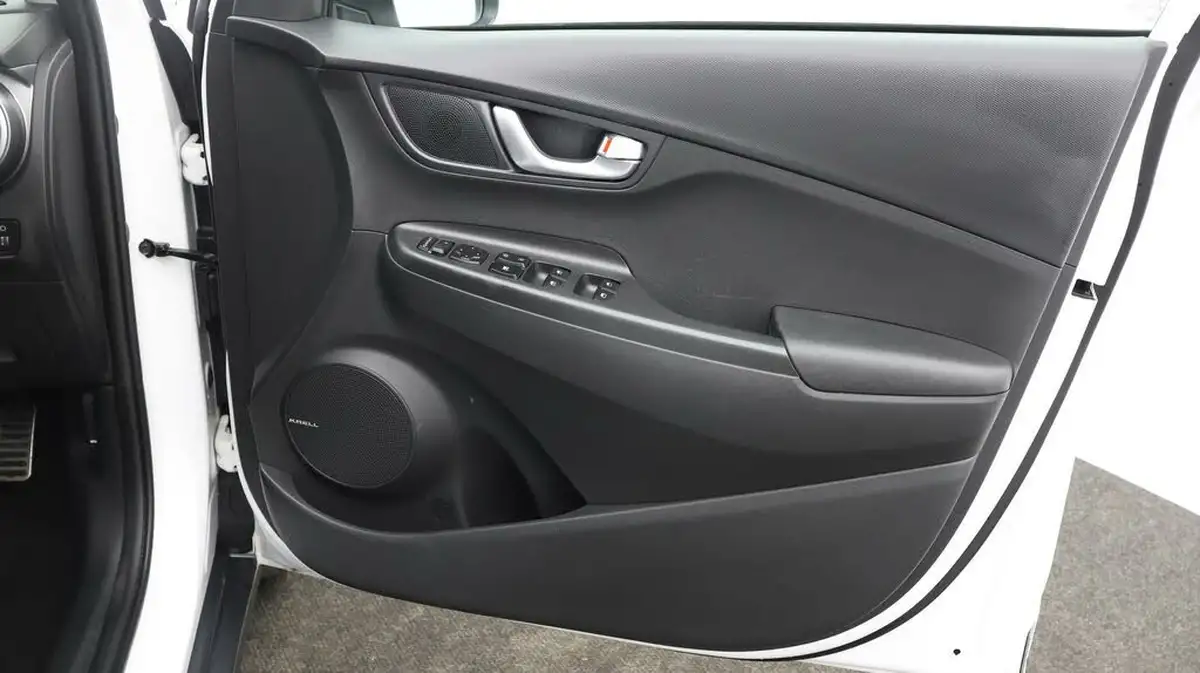 2022-hyundai-kona-e-premium-204ps-64kwh-7kw-obc-big-14