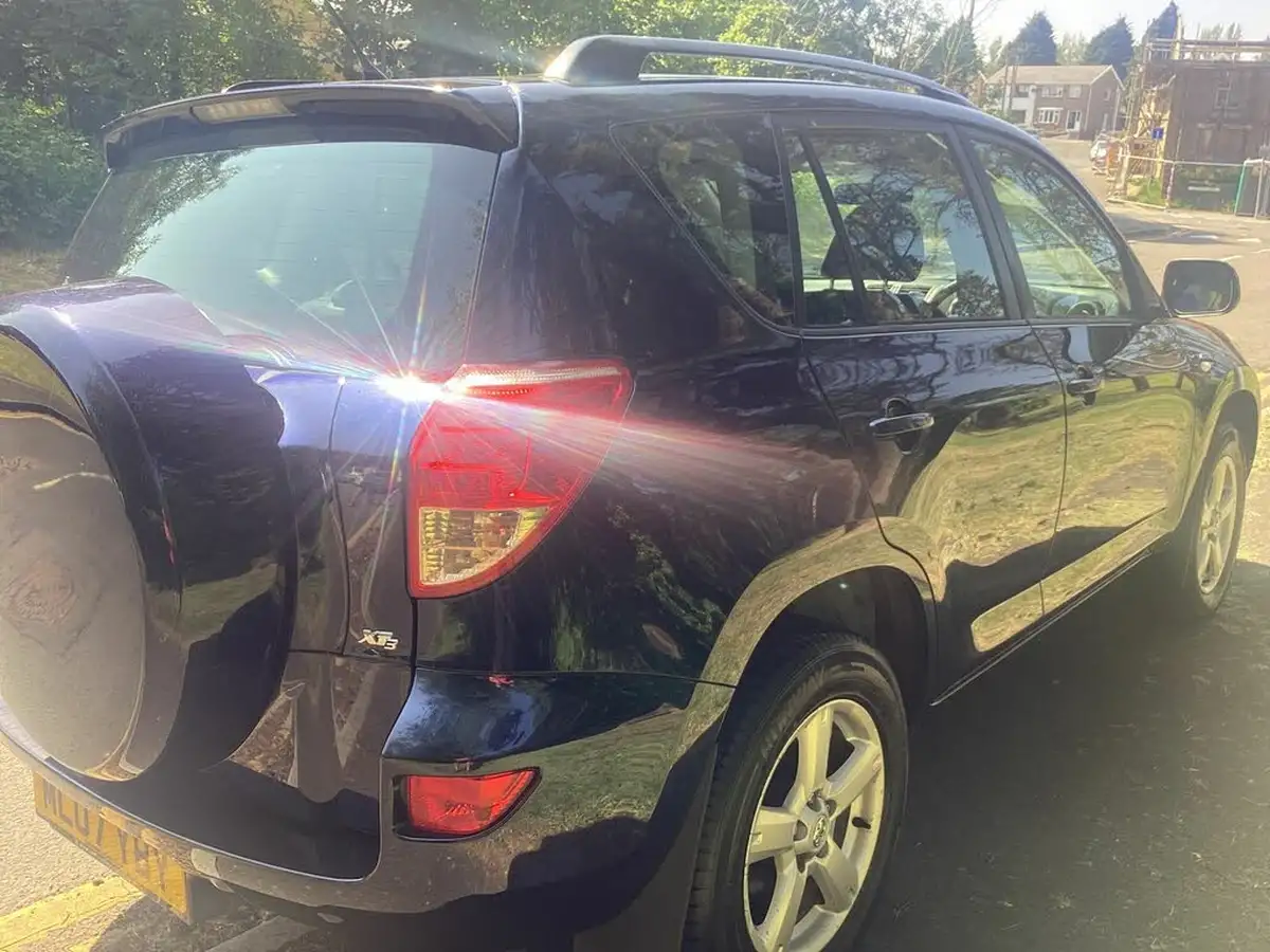 2007-toyota-rav4-22td-xt3-big-4