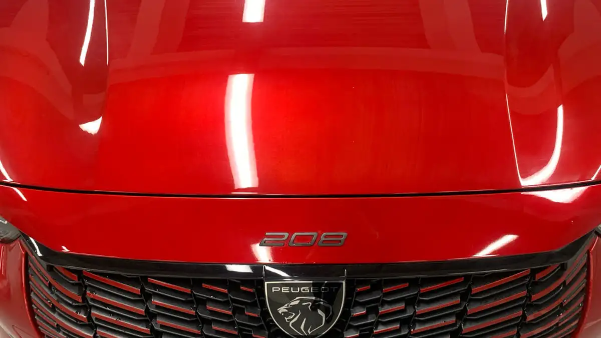 2024-peugeot-208-e-e-style-big-45
