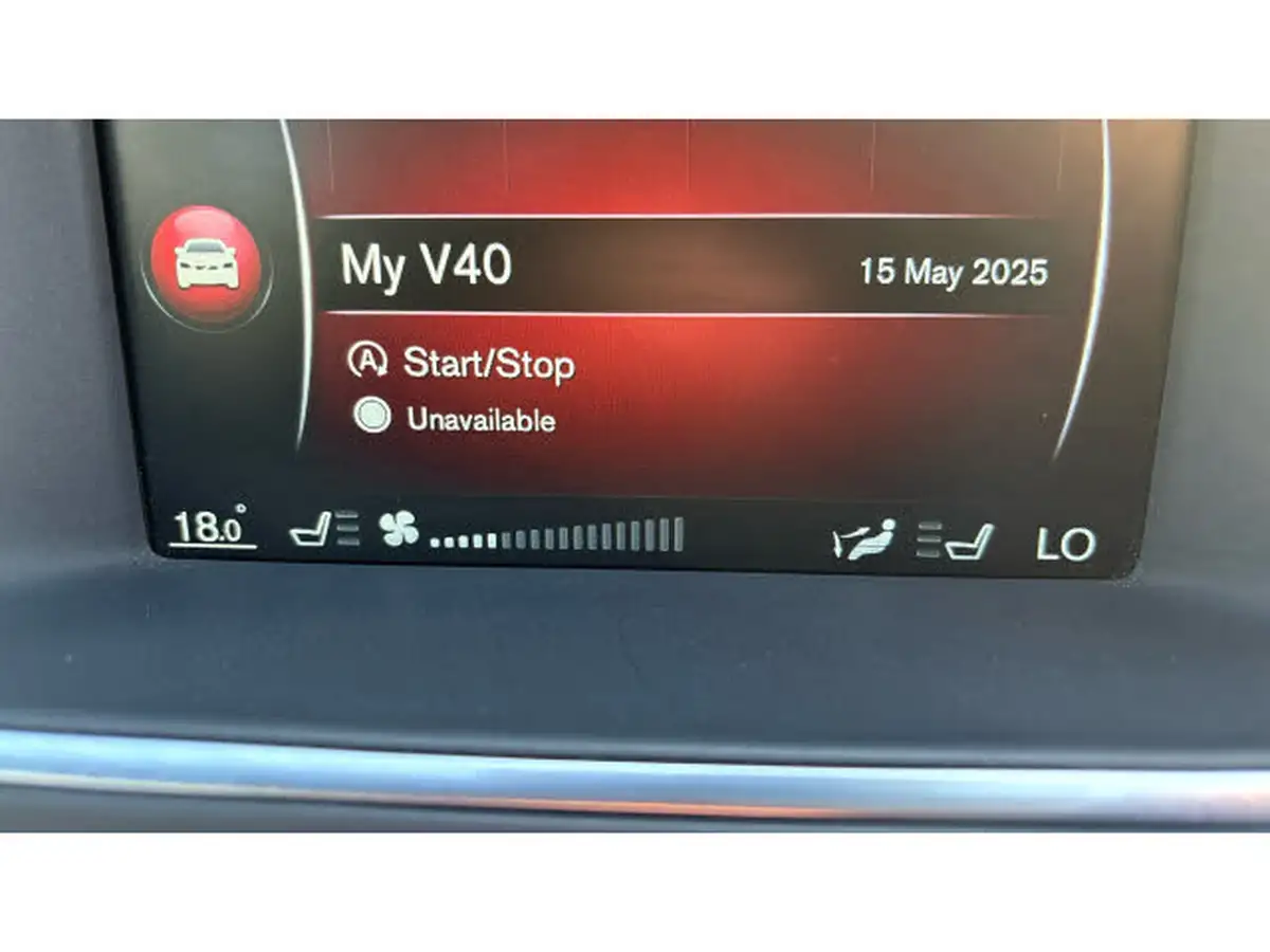 2016-volvo-v40-20-t3-cross-country-pro-big-32
