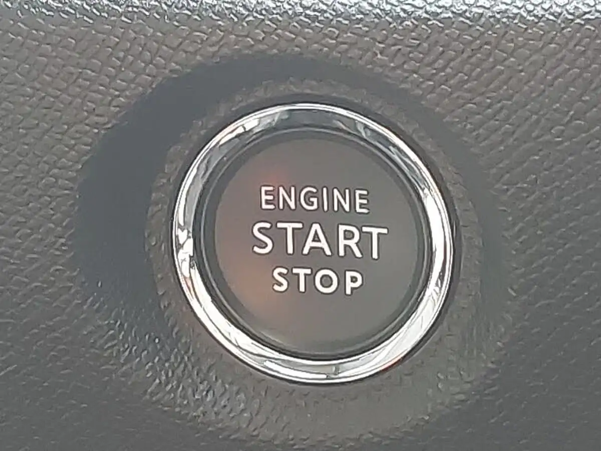 2022-citroen-c4-12-puretech-shine-130ps-big-12