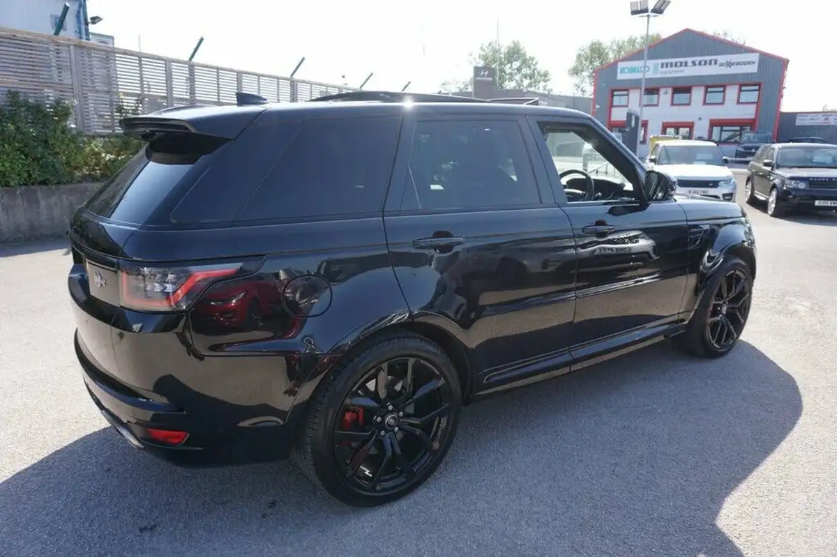 2021-land-rover-range-rover-sport-50-v8-p575-svr-big-10