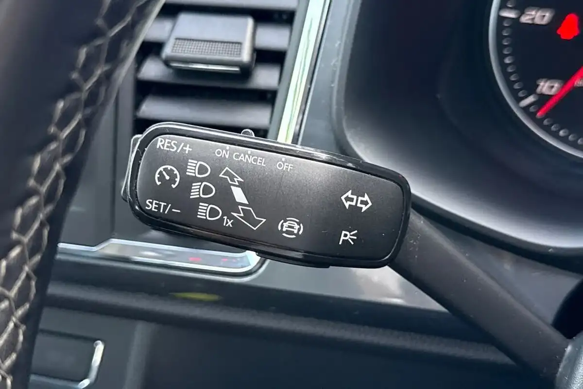 2019-seat-ateca-20tdi-se-technology-big-30