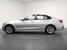 2019-bmw-3-series-small-7