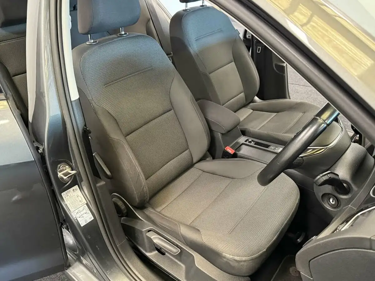 2019-volkswagen-golf-15-tsi-match-edition-150ps-hatchback-big-9