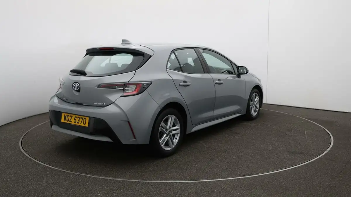 2022-toyota-corolla-18-vvt-i-icon-120bhp-trk-hatchback-5d-big-45