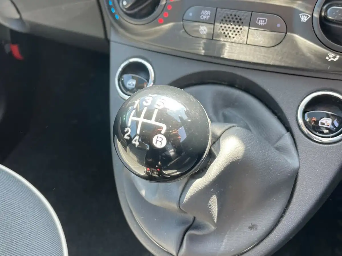 2018-fiat-500-12-lounge-big-36