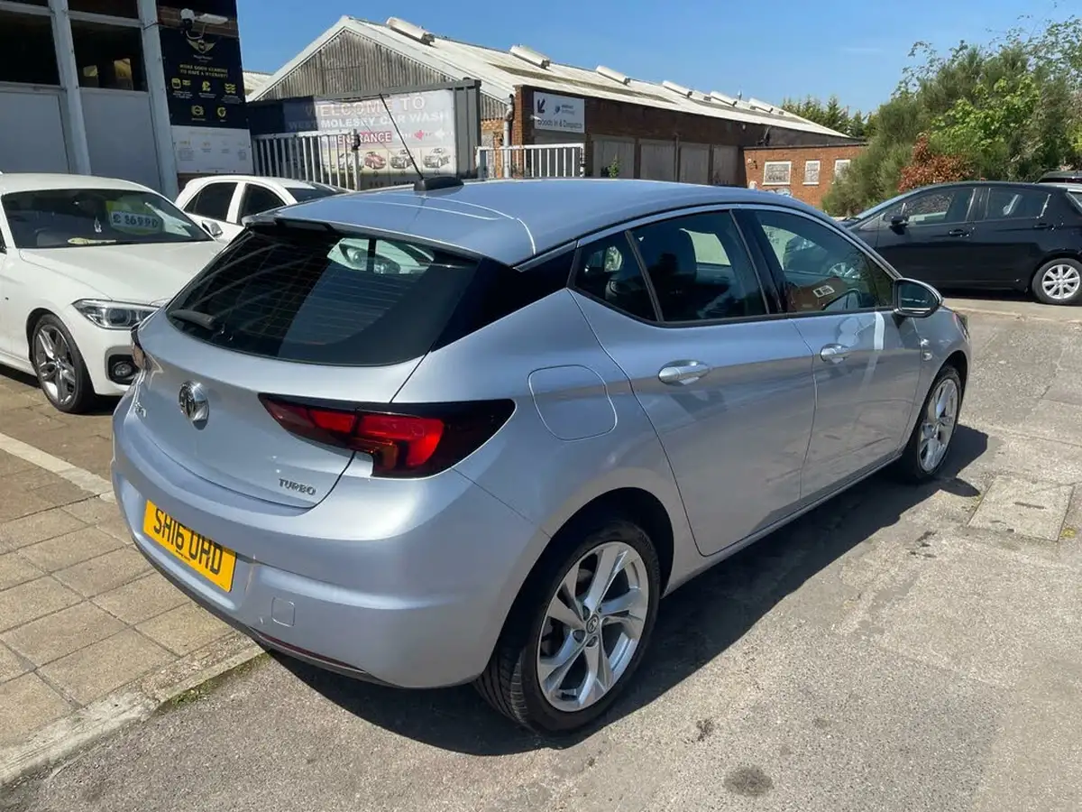 2016-vauxhall-astra-14i-16v-turbo-sri-150ps-hatchback-big-4