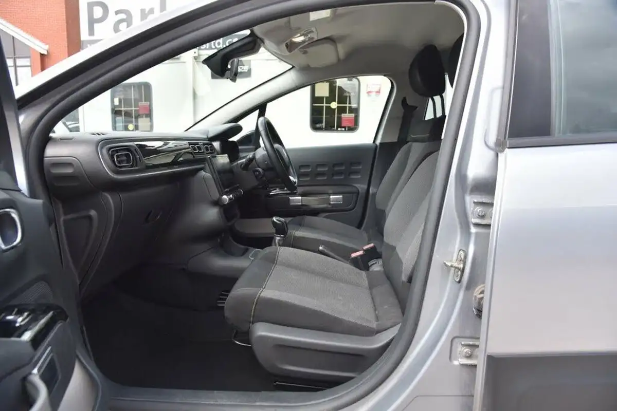 2021-citroen-c3-12-puretech-flair-83ps-big-23
