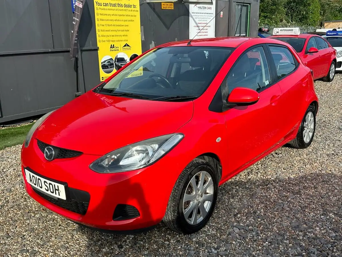2010-mazda-mazda2-13-ts2-5d-big-5