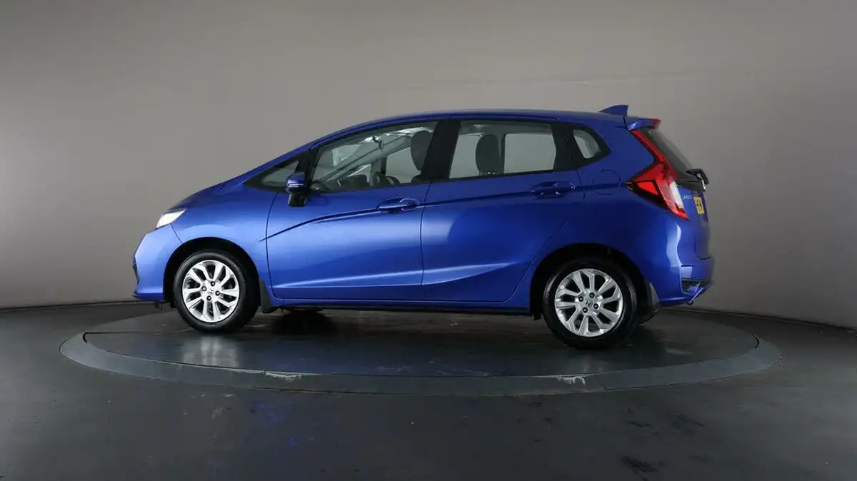 2019-honda-jazz-13-i-vtec-se-big-74