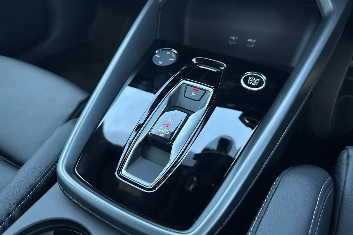 2025-audi-a3-20-35-tdi-black-edition-saloon-4d-big-21