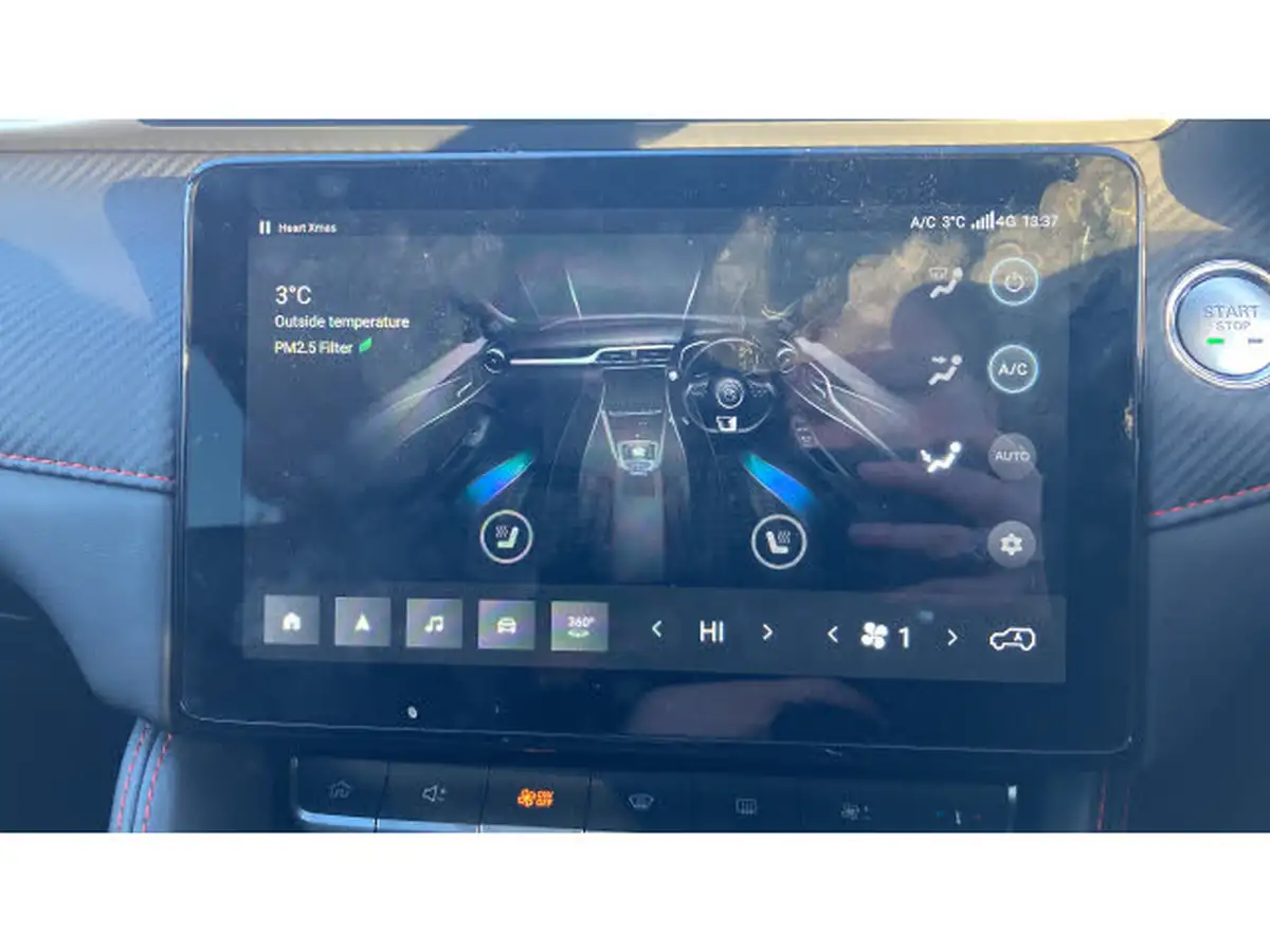2024-mg-zs-suv-e-trophy-connect-ev-156ps-long-range-big-21