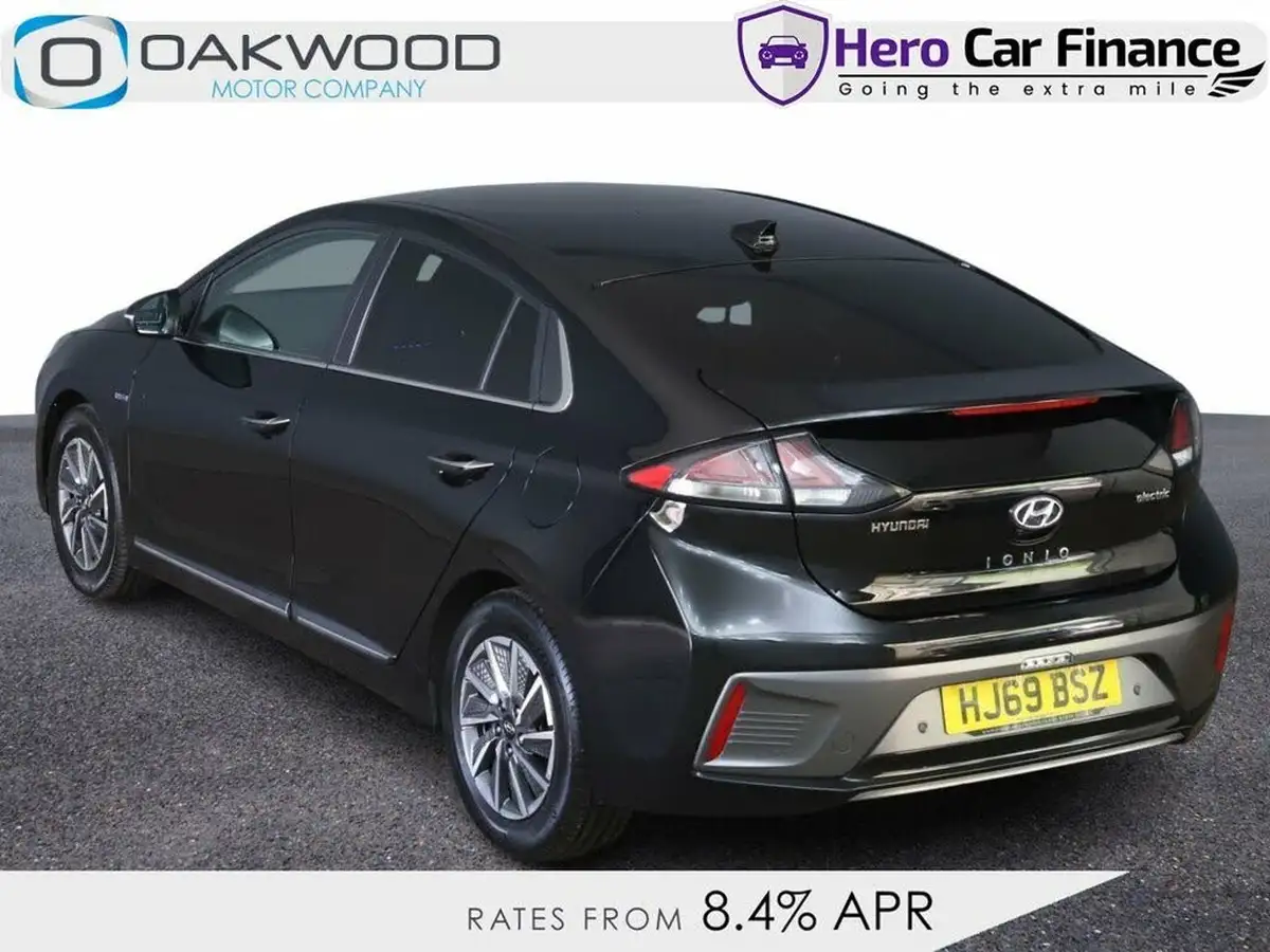 2020-hyundai-ioniq-e-premium-se-electric-100kw-big-3