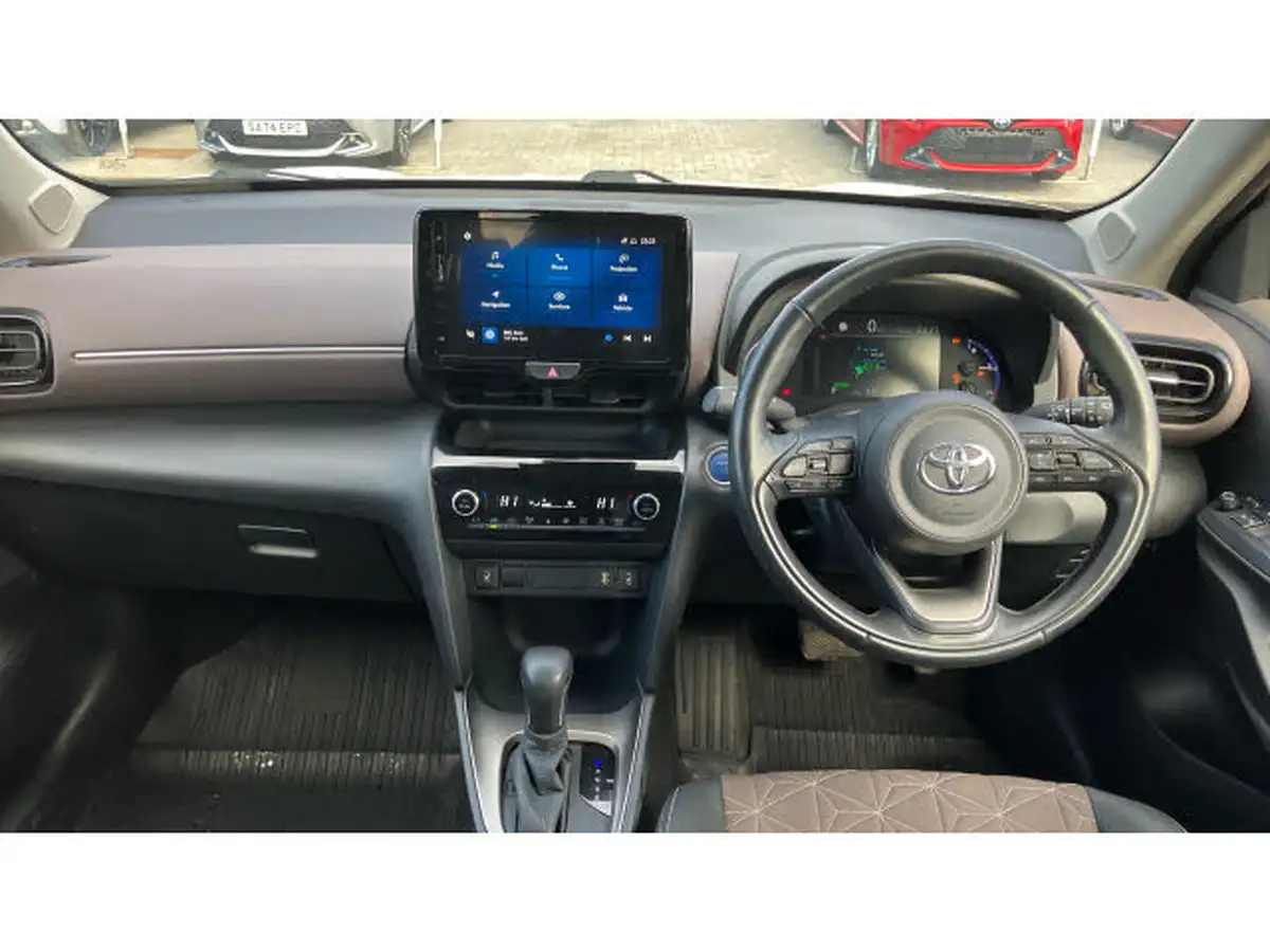 2023-toyota-yaris-cross-15-vvt-i-excel-awd-i-big-4