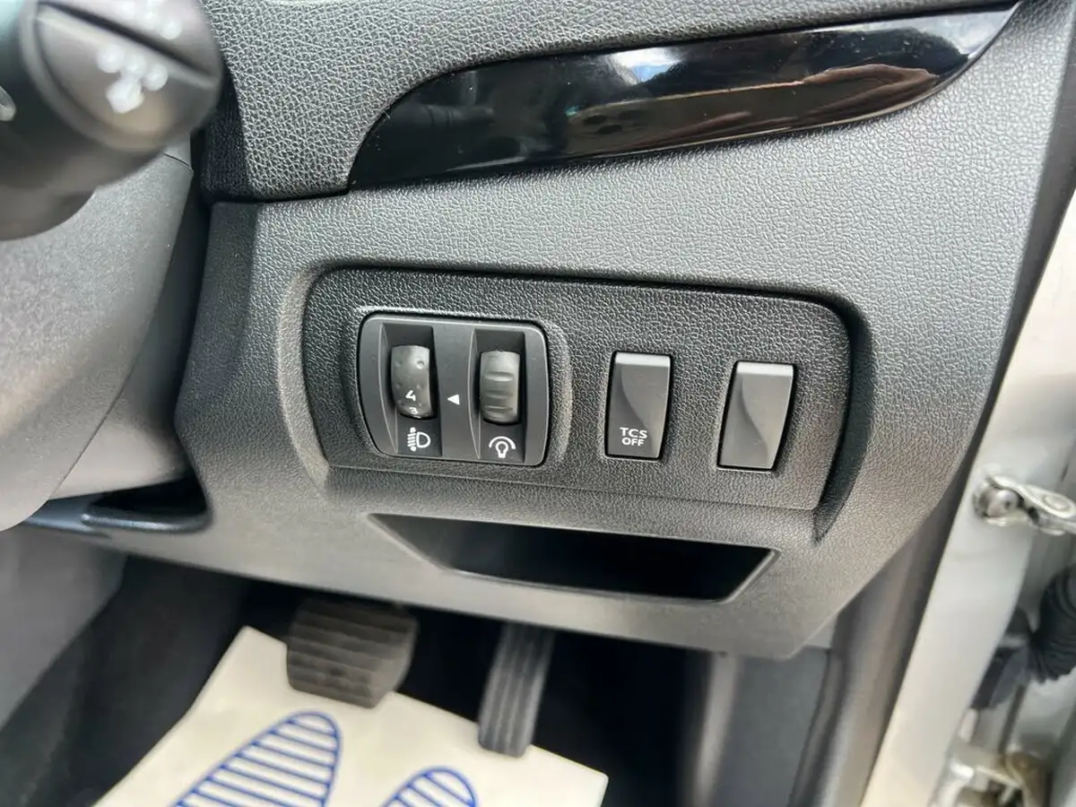 2016-renault-scenic-15dci-dynamique-nav-edc-auto-big-44