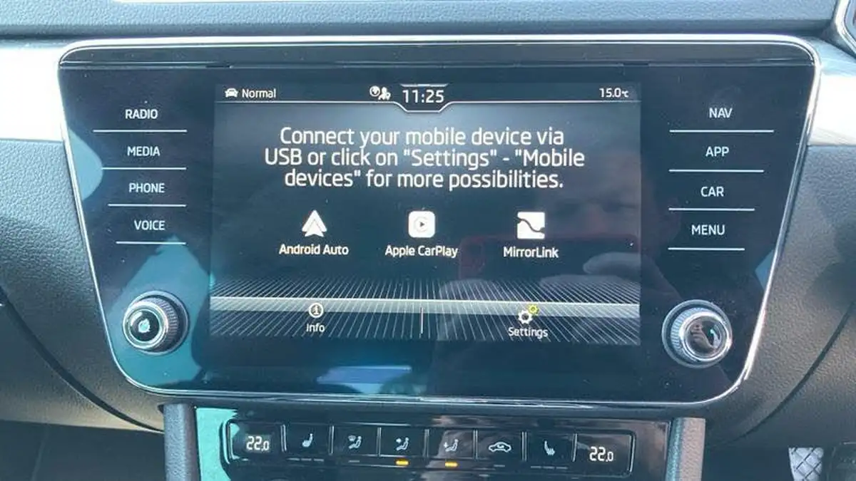 2022-skoda-superb-20tdi-se-technology-hatchback-dsg-big-25