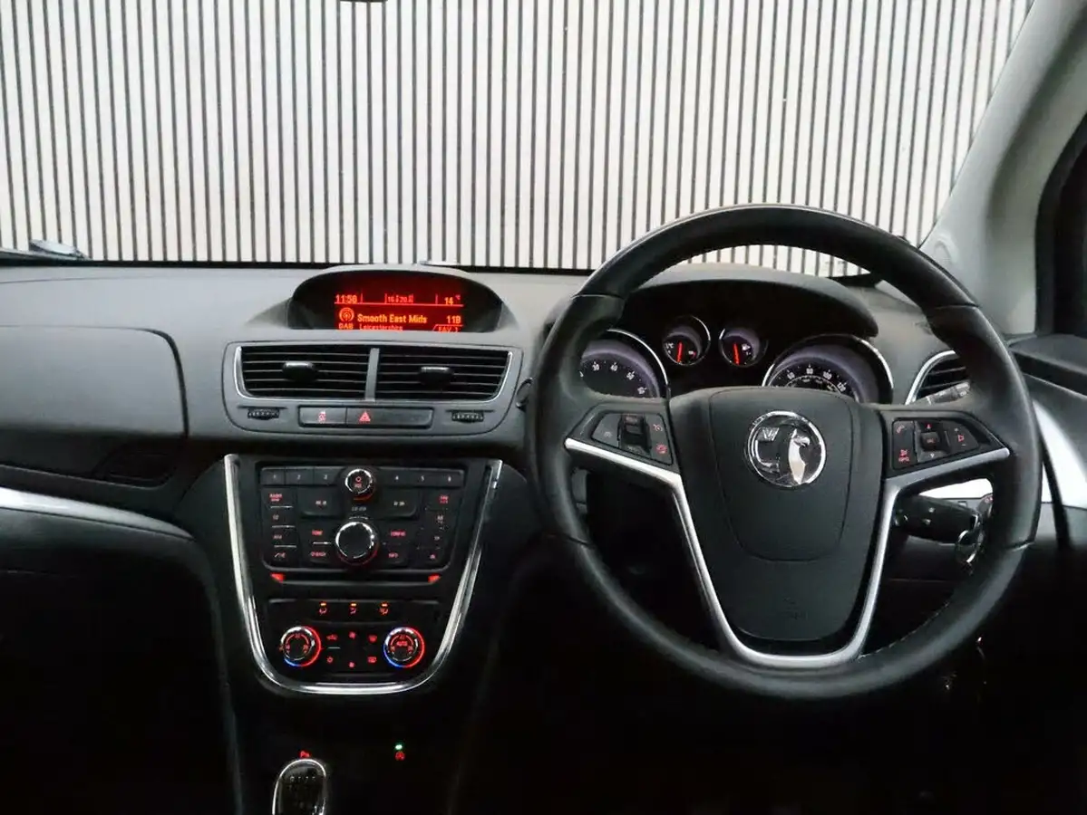 2015-vauxhall-mokka-14i-16v-turbo-exclusiv-ss-big-2