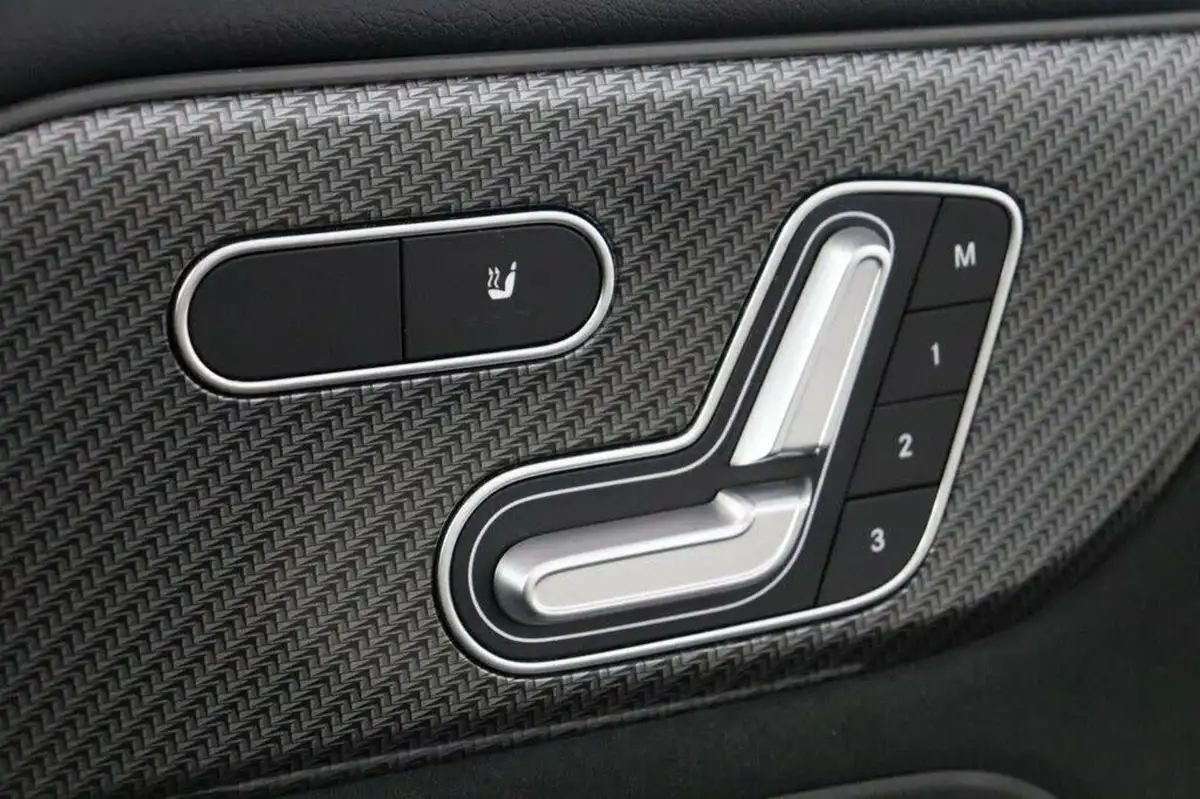 2021-mercedes-benz-glb-class-13-glb-200-amg-line-premium-plus-driving-assistance-big-21
