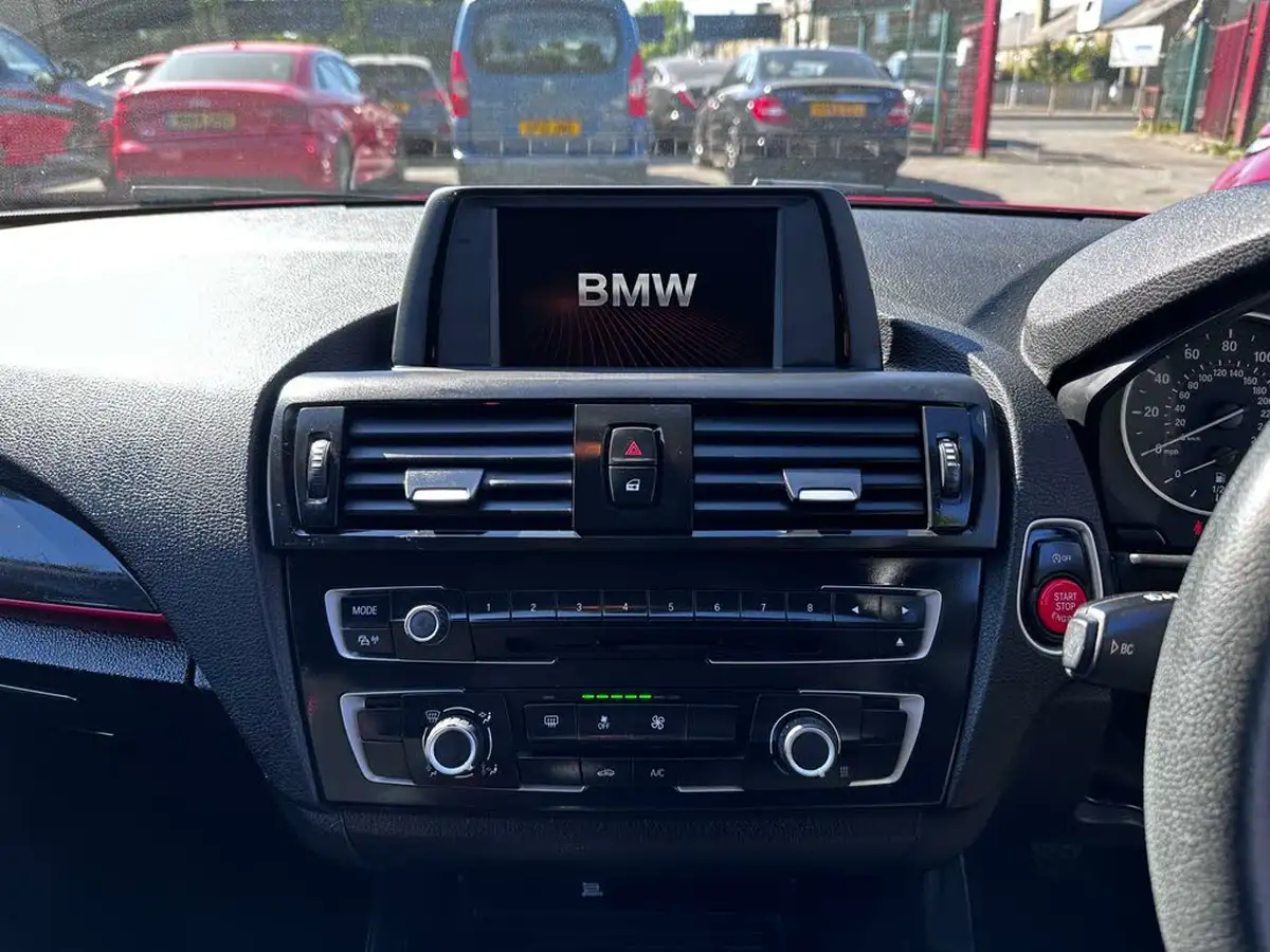2014-bmw-1-series-16-114i-sport-ss-5d-big-21