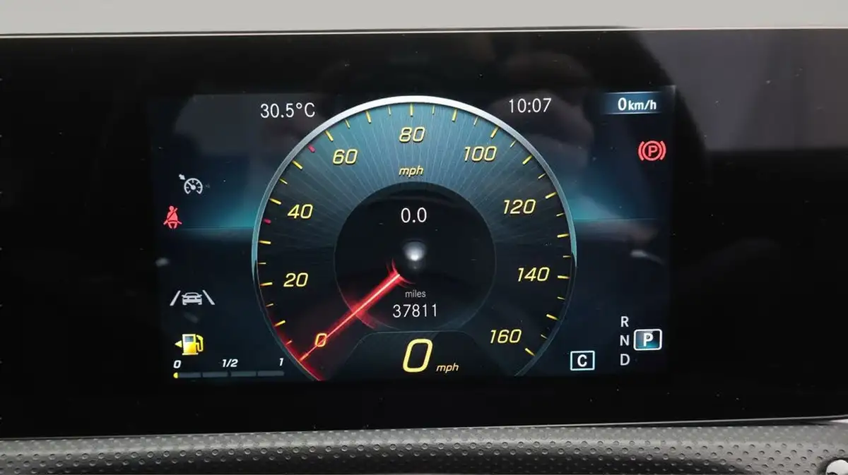 2022-mercedes-benz-a-class-13-a200-amg-line-executive-edition-saloon-4d-7g-dct-big-10